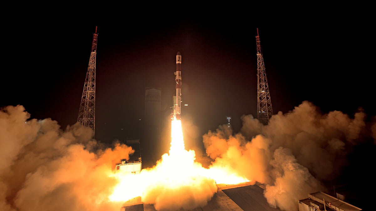 नववर्षाच्या पूर्वसंध्येला ISRO ने रचला इतिहास, SpaDex लॉन्च; भारत बनला चौथा देश