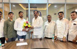 कासेगावचे डॉ. राजवर्धन पाटील यांची कृषी संशोधक अधिकारी-वर्ग १ पदी निवड; आ.जयंत पाटील यांच्या हस्ते डॉ. पाटील यांचा सत्कार