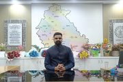 पुणे जिल्हाधिकारी पदी जितेंद्र डूडी रुजू