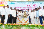 'राजारामबापू' च्या कारंदवाडी युनिटचा व्हीएसआयकडून उत्कृष्ठ तांत्रिक कार्यक्षमता पुरस्काराने सन्मान