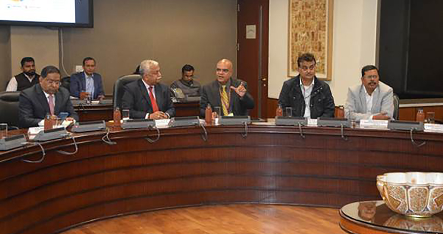 महाकुंभ 2025 : परदेशातील 15 लाख पर्यटकांसह 45 कोटीपेक्षा जास्त भाविक उपस्थित राहण्याची अपेक्षा, किन्नर आखाड्यासह 13 आखाड्यांचा सहभाग