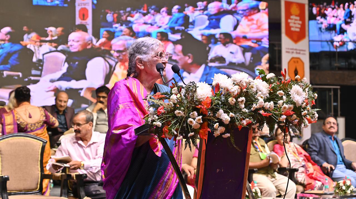 सर्वसामान्यांच्या भाषेला सामावून घेतल्यास मराठीला अधिक समृद्धी - डॉ.तारा भवाळकर