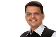 मुख्यमंत्री देवेंद्र फडणवीस यांचा संवेदनशील पुढाकार : वडिलांचे छत्र हरवलेल्या मुलीच्या उपचारासाठी अवघ्या दोन तासांत मदत