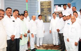 बाजार समित्यांनी उत्पन्नाचे नवे स्रोत निर्माण करावेत - आ.जयंत पाटील