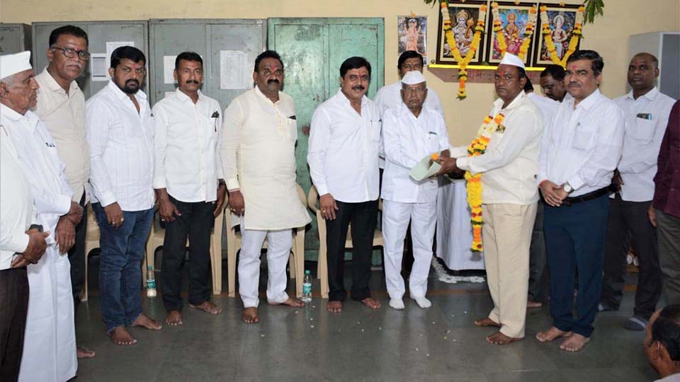 कृष्णा कारखान्याच्या ऊसतोडणी वाहतूक करारास प्रारंभ