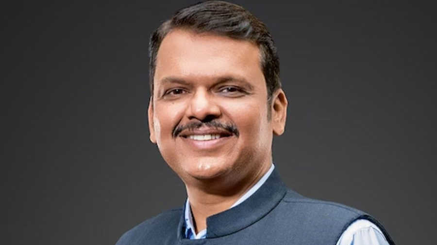 आपत्तीग्रस्त शेतकऱ्यांच्या कर्जाची वसुली थांबवा; मुख्यमंत्र्यांचे बँकाना निर्देश