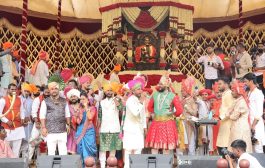 रायगडावर शिवराज्याभिषेक दिन मोठ्या जल्लोषात साजरा, रायगडावर शिवप्रेमींची प्रचंड गर्दी