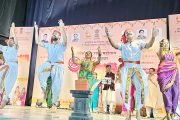 लोककलेतून सादर झाला महाराष्ट्राचा सांस्कृतिक प्रवास