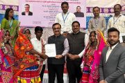 अधिकाऱ्यांनी नागरिकांच्या अडचणी सोडविण्यासाठी प्रयत्न करावा - विभागीय आयुक्त डॉ. चंद्रकांत पुलकुंडवार