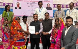 अधिकाऱ्यांनी नागरिकांच्या अडचणी सोडविण्यासाठी प्रयत्न करावा - विभागीय आयुक्त डॉ. चंद्रकांत पुलकुंडवार