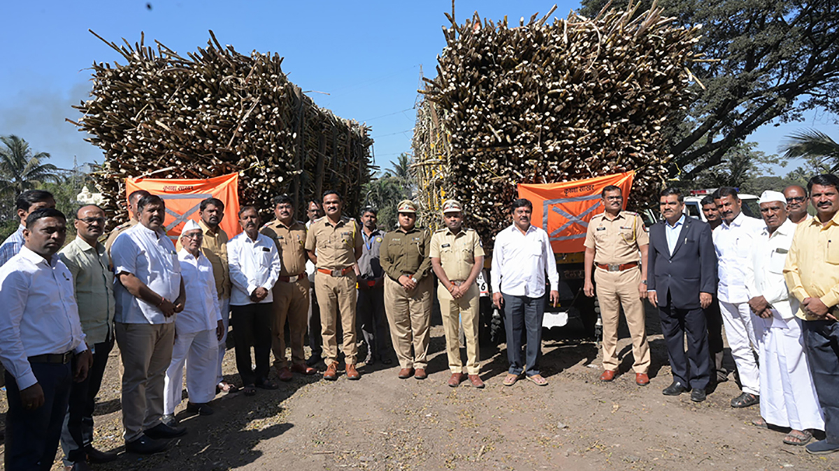 'कृष्णा'वर ऊस वाहतूक करणार्‍या वाहनांना रिल्फेक्टर