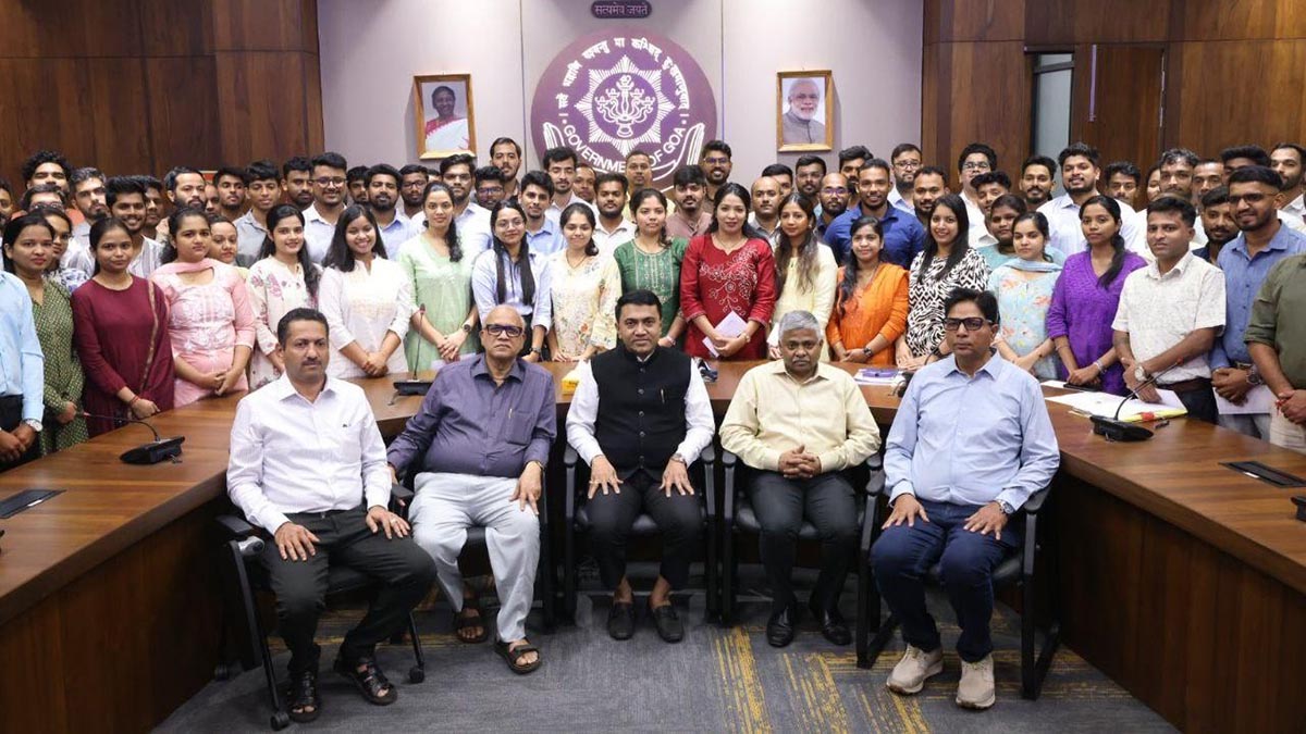 ऐतिहासिक क्षण! ९५ उमेदवारांचा शासकीय सेवेत प्रवेश, नियुक्तीपत्रांचे मुख्यमंत्र्यांच्या हस्ते वितरण