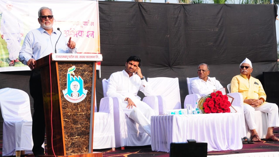 महाराष्ट्राच्या औद्योगिक विकासाचा पाया लोकनेते राजारामबापू पाटील यांनी घातला – ज्येष्ठ पत्रकार वसंत भोसले