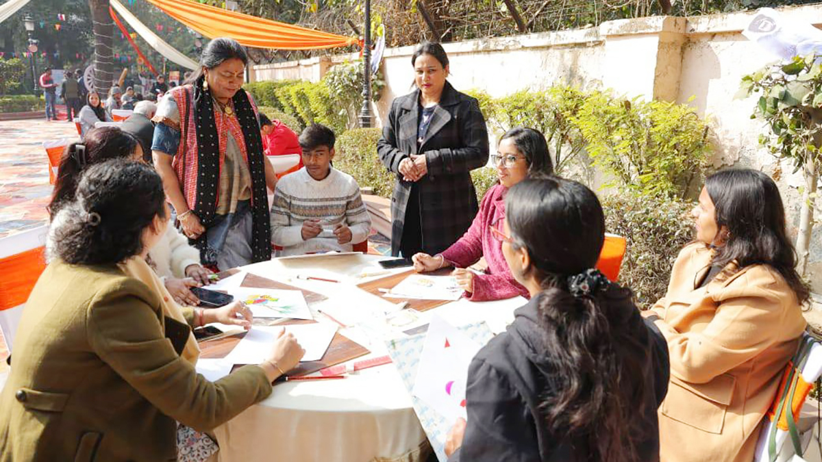 महाराष्ट्र सदनात 'लाईव्ह पेंटिंग' आणि 'कलात्मक पतंग'चा अनोखा उत्सव