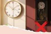 भिंतीवर चुकीच्या दिशेला घड्याळ लावत आहात? आजच बदला, अन्यथा होईल नुकसान!
