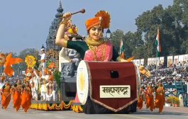 Republic Day 2026 : कर्तव्यपथावर महाराष्ट्र संस्कृतीचा जयघोष; ‘गणेशोत्सव’ चित्ररथाने वेधले जगाचे लक्ष