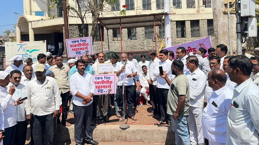 शक्तीपीठ महामार्गासाठी एक इंचही जमीन देणार नाही! ईश्वरपूर येथे शेतकऱ्यांचा एल्गार
