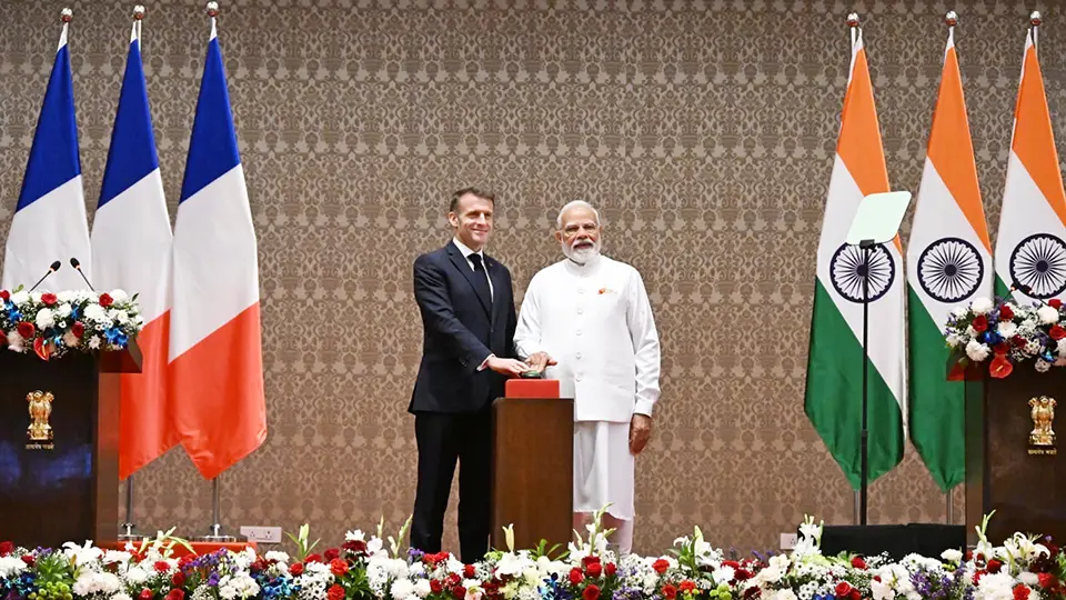 भारत-फ्रान्स संबंधांना ‘स्पेशल ग्लोबल स्ट्रॅटेजिक पार्टनरशिप’चा दर्जा; प्रधानमंत्री नरेंद्र मोदी यांची मुंबईत घोषणा