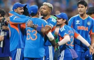 T20 World Cup 2026 : थरारक सामन्यात भारताचा इंग्लंडवर ७ धावांनी विजय; फायनलमध्ये धडक!