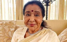 'सूरसम्राज्ञी' आशा भोसले यांचे निधन, वयाच्या ९३ व्या वर्षी घेतला अखेरचा श्वास