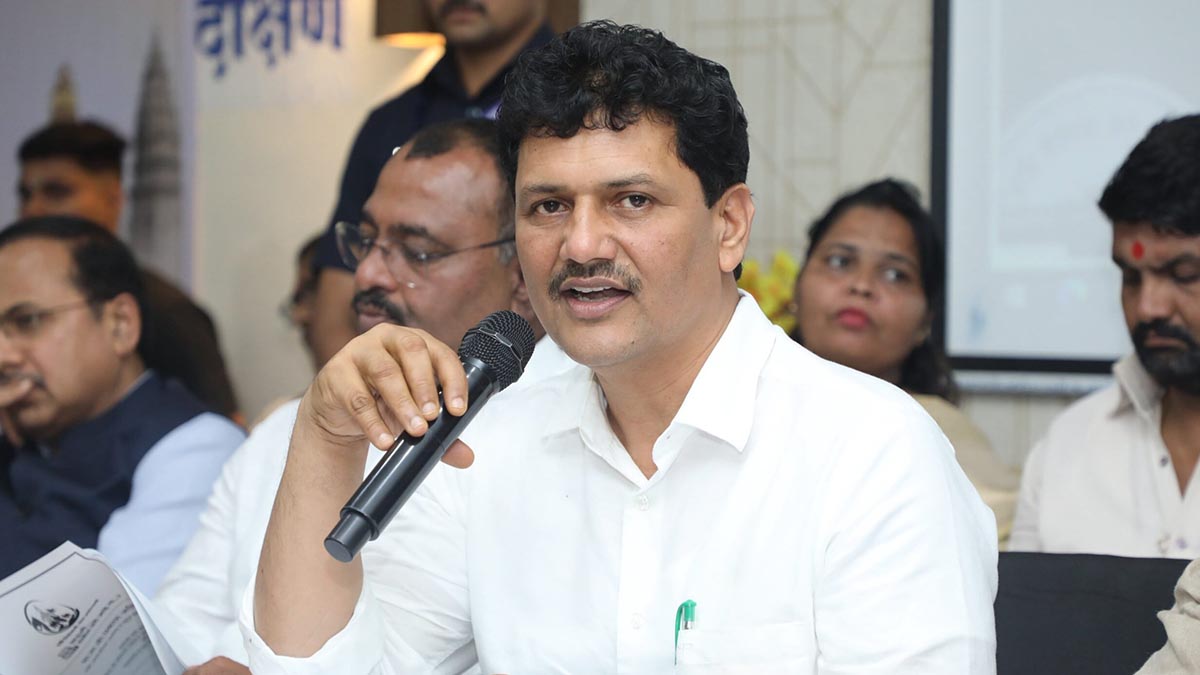 आषाढी वारीत यंदा प्रथमच ‘एअर ॲम्बुलन्स’! वारकऱ्यांसाठी आरोग्य विभागाचे नियोजन